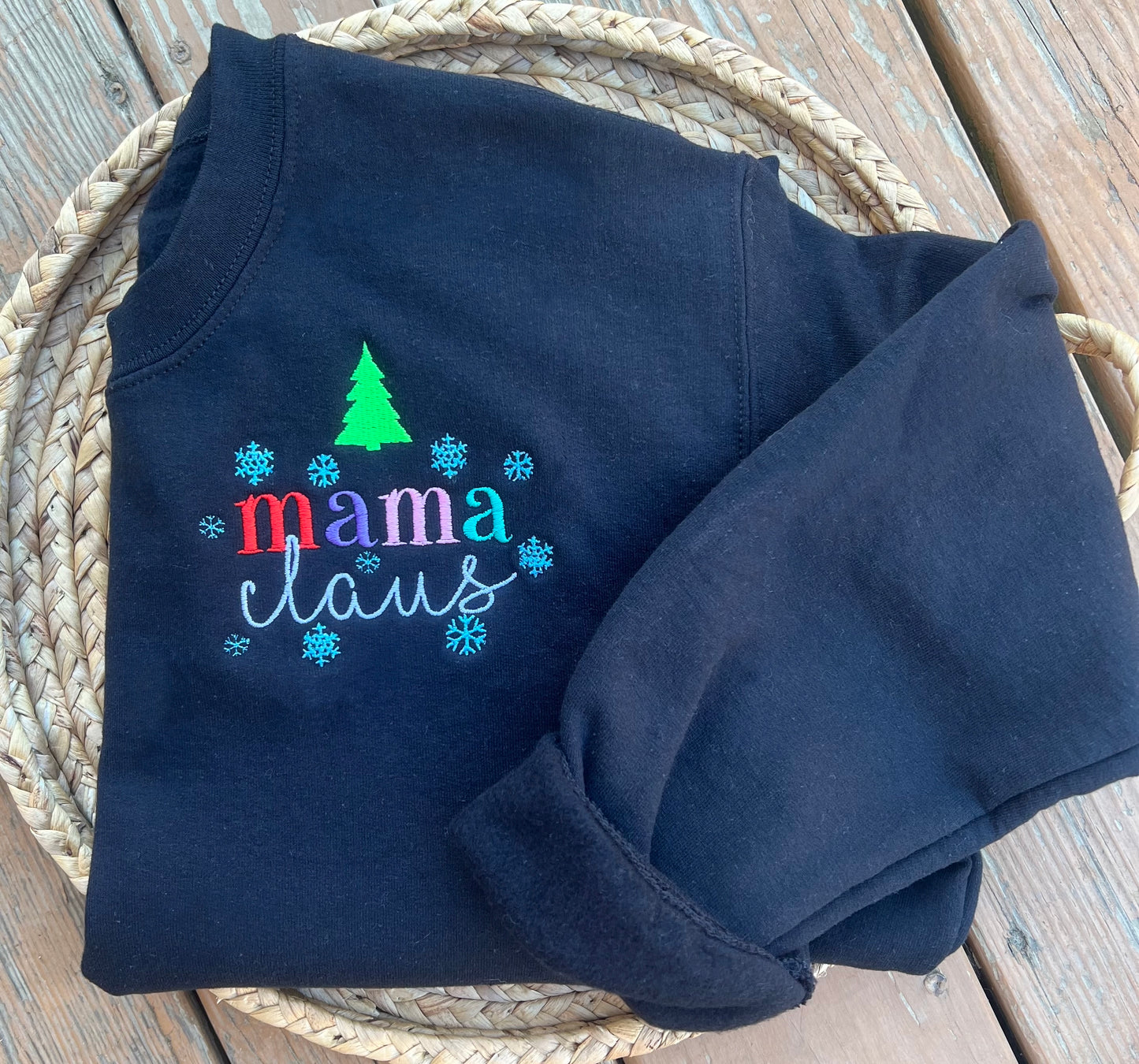 Emb - pocket mama claus