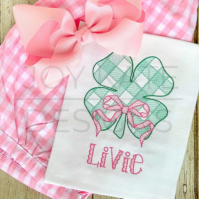 Emb - gingham shamrock with bow