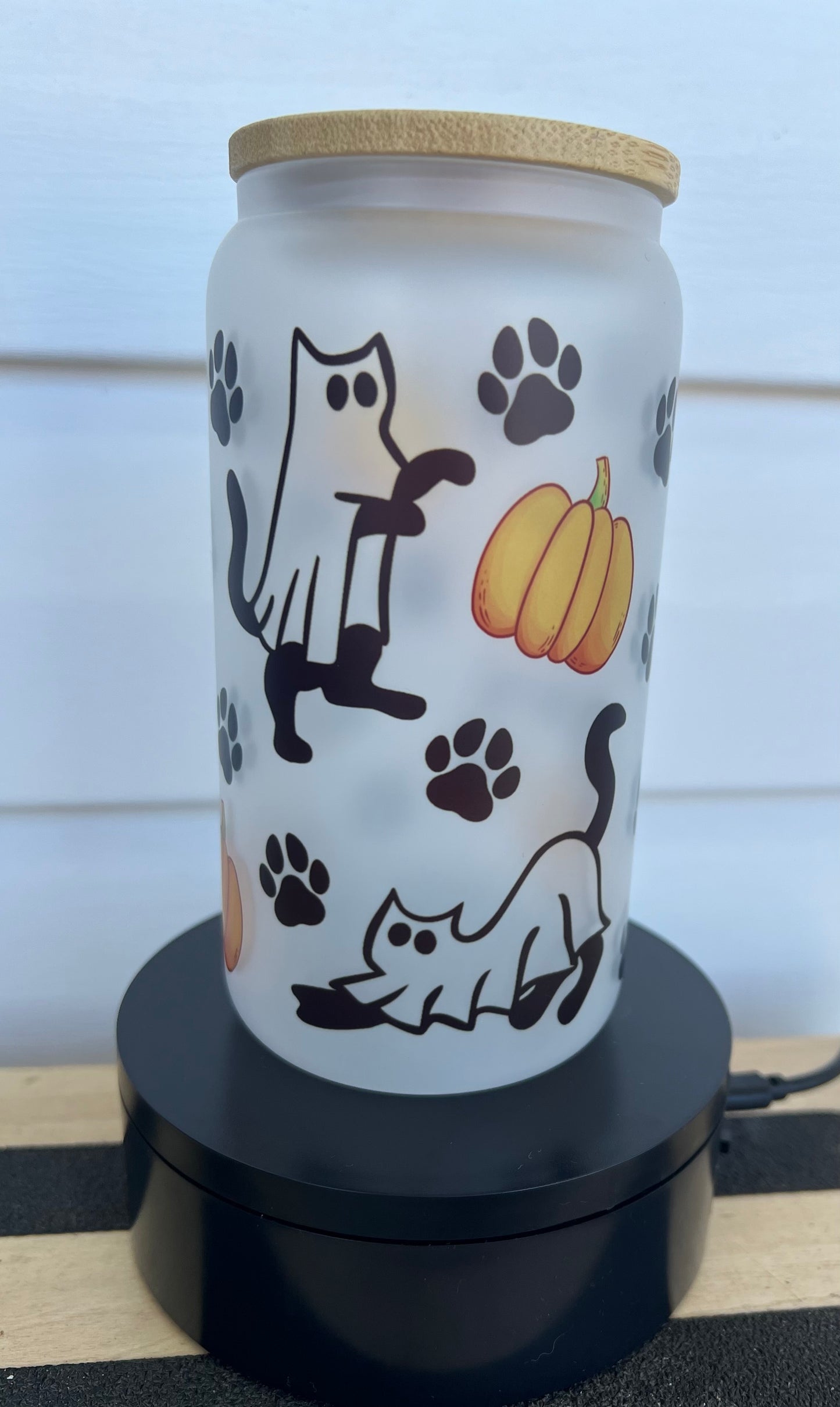 16 oz Halloween cat frosted glass can