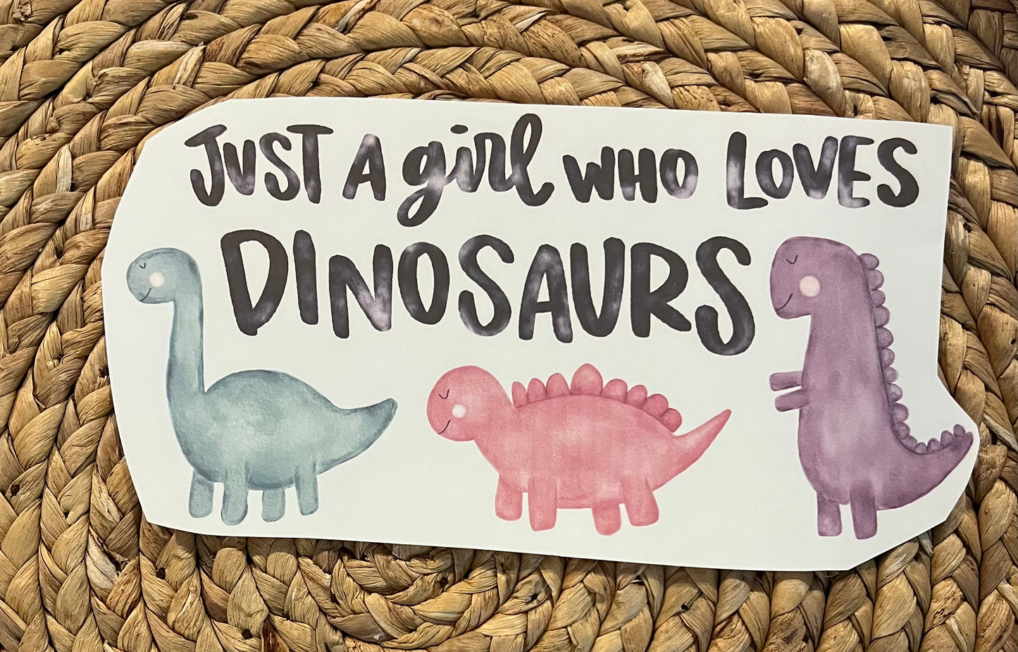 Kid a girl who love dinosaurs