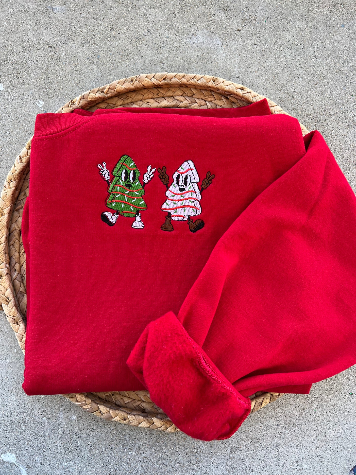 Emb - pocket ✌🏻 out cakes