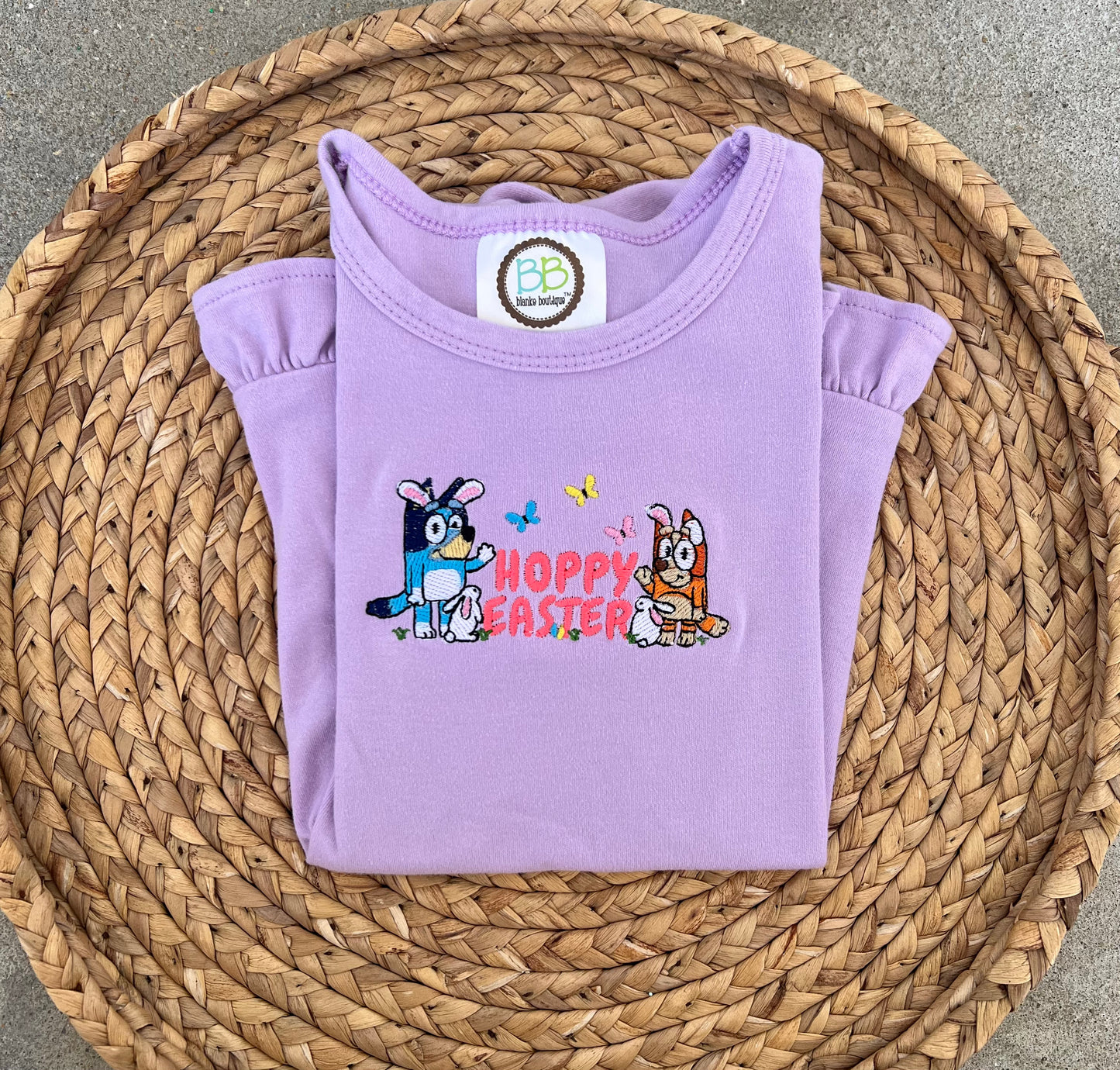 Emb - blue dog hoppy Easter